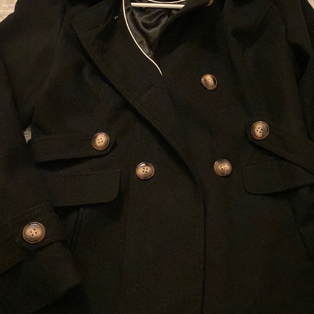 Black Coat - Picture 3 of 11